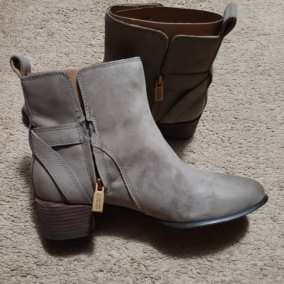 Vionic Sienna Waterproof Ankle Boots - Picture 2 of 4